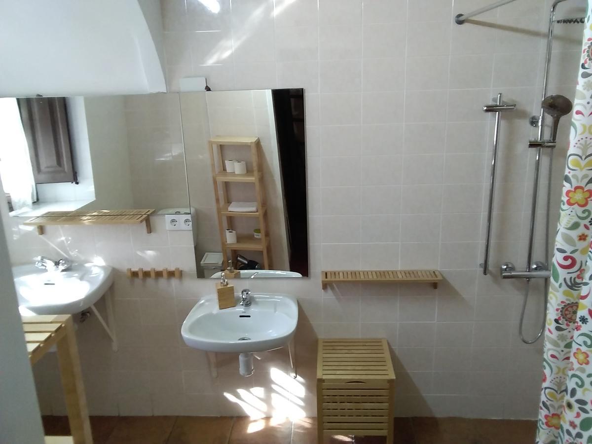 Chilliman & Mas Miro Biofarm Guest House Catllar Eksteriør bilde